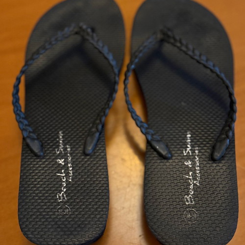 Beach & Sun women's black braided sandals like new, size 39