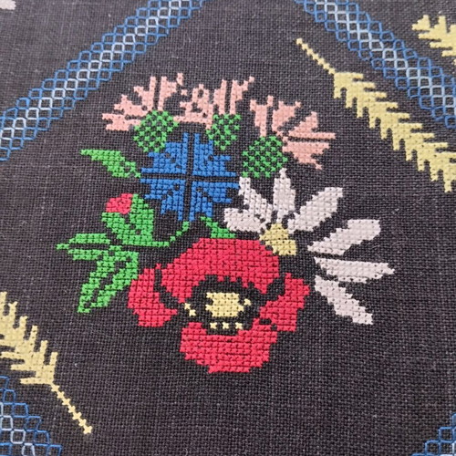 Vintage square unused 60x60 cm hand embroidered