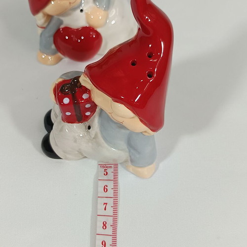 Ceramic gnome salt and pepper shaker set like new