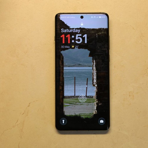 OnePlus 12 green 512GB Android phone used, 100W charger included