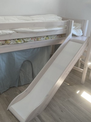 Flexa bed with slide like new, convertible to bunk bed