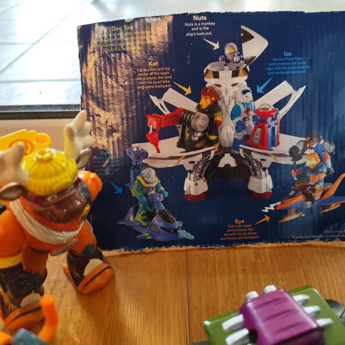 Elc Planet Protectors set used with figures and spaceship with sounds