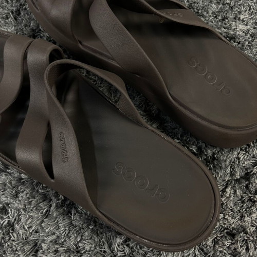 Crocs Getaway Strappy Sandals women's sandals like new, brown, size 39