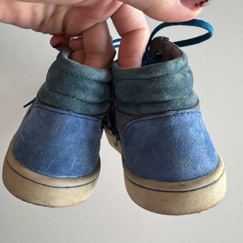 Kickers boys' shoes used, size 34, blue and gray