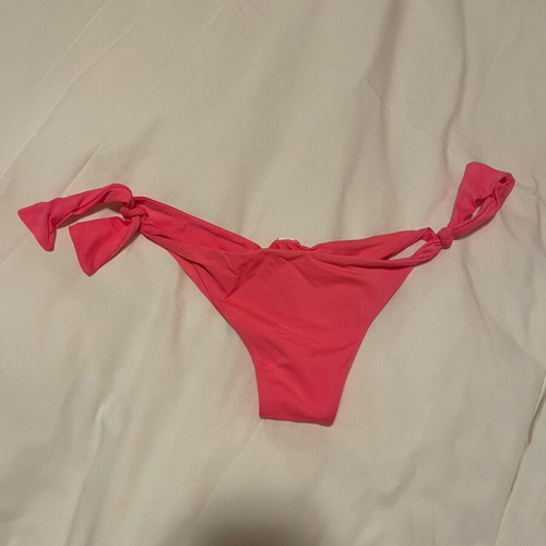 Yamamay Brazilian bikini like new, fuchsia color, size S