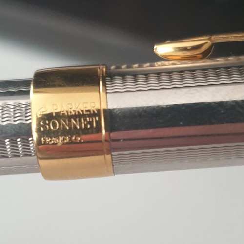 Parker Sonnet Cascade Silver GT Fountain Pen 18k Fine Nib like new