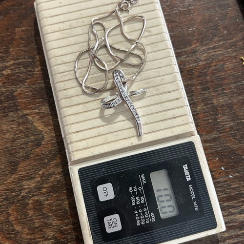 Silver cross 925 like new, 10 grams
