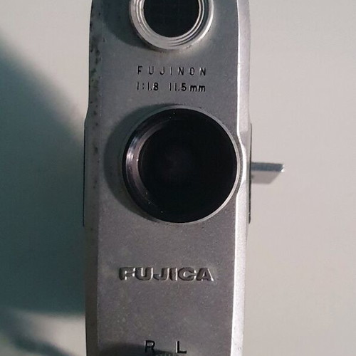 Fujica Mini Camera used, works normally, vintage 1960s