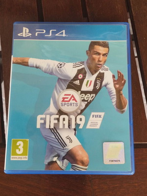 FIFA 19 PS4 game like new