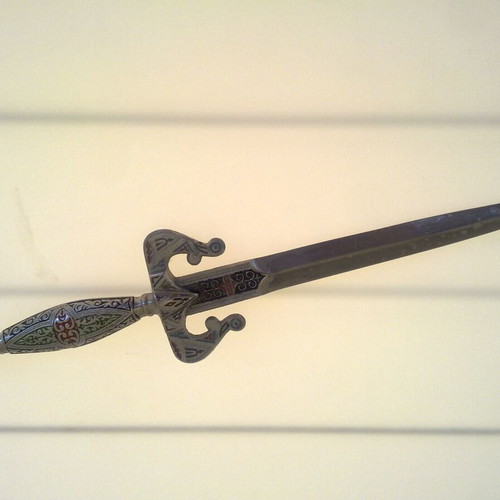 Collectible Venetian Stiletto Paper Cutter like new, 24cm metal
