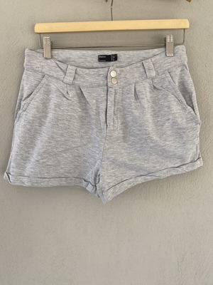 Gray Short Cotton Shorts like new, size Small