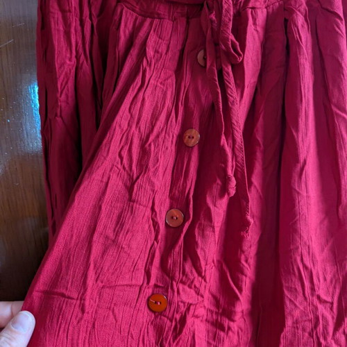 Skirt midi red size large used with elastic and buttons