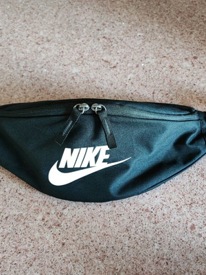 Nike τσαντάκι μπανάνα αυθεντικό