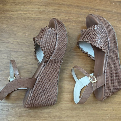 Mosaic sandals used, woven leather, brown, size 40