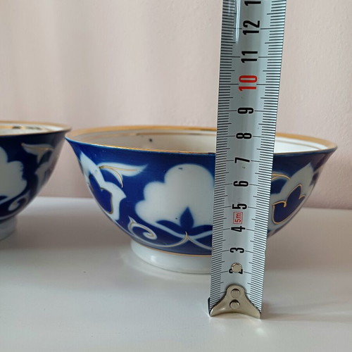 Porcelain bowls new with traditional Uzbek blue-white gold motif