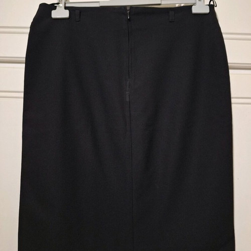 Black elastic office skirt like new, size XL