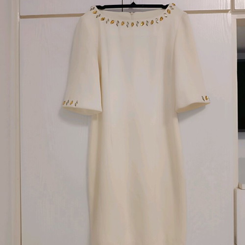 Cream dress with stones like new