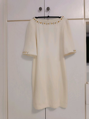 Cream dress with stones like new