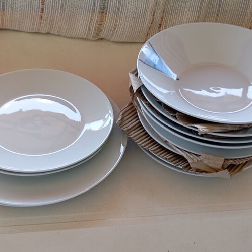 Kitchen items new, set with ice tray, tongs, nut bowl, and plates