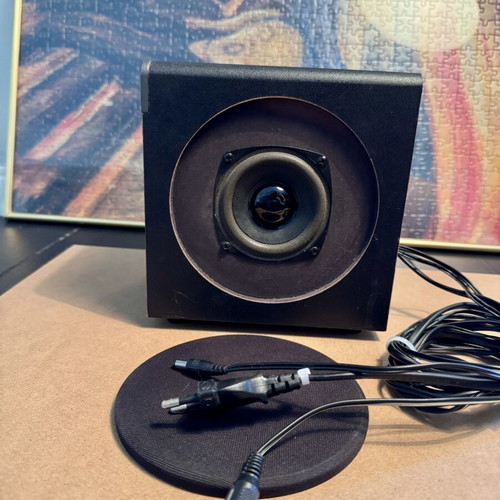 Innovator 5.1 Speaker System with Subwoofer like new, 3 speakers