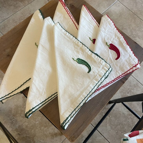 Table linen set with colorful summer peppers, new, cotton