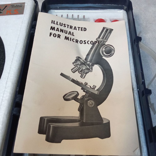 Vintage Microscope with Case and Instructions from 1980s used