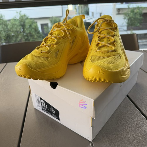 Under Armour Curry 13 Taxi basketball shoes brand new, size 41, yellow