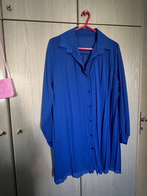 Blue blouse dress one size like new, pleated with sleeves