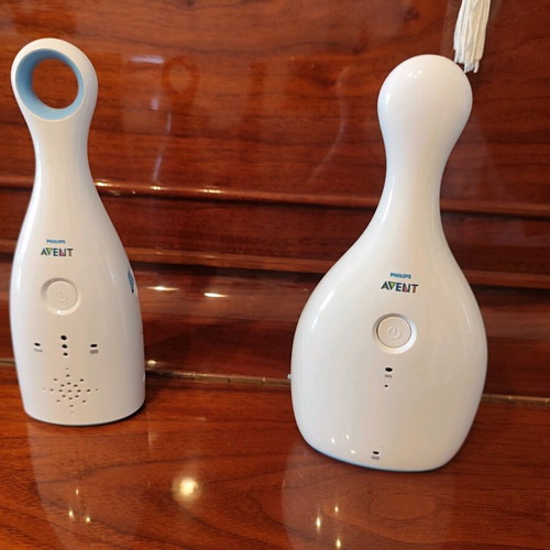 Philips Avent SCD845 baby monitor like new for infants and toddlers