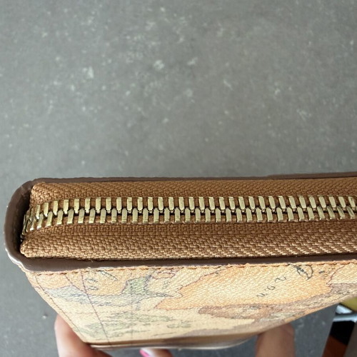 Alviero Martini 1a Classe zip around wallet like new, brown Geo print