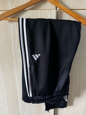 Adidas women's sweatpants new, size 2XL, black