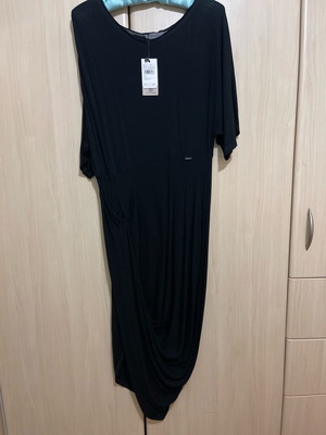 Asymmetrical knitted dress M new, black Toi&Moi