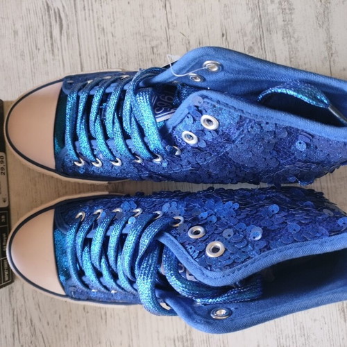 Blue sneakers Made In Italia new with sequins and shine