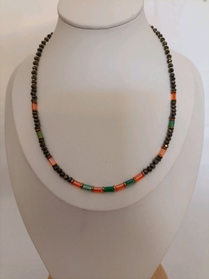 Necklace 5434 new, green and orange
