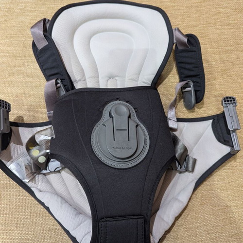 Mamas & Papas Morph baby carrier like new