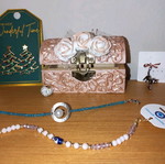 Jewelry set new, 5 pieces gold and silver tone
