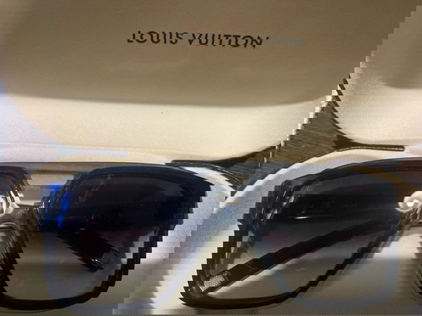 Louis Vuitton unisex