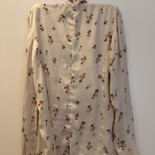 Satin cream floral shirt like new, versatile layering piece