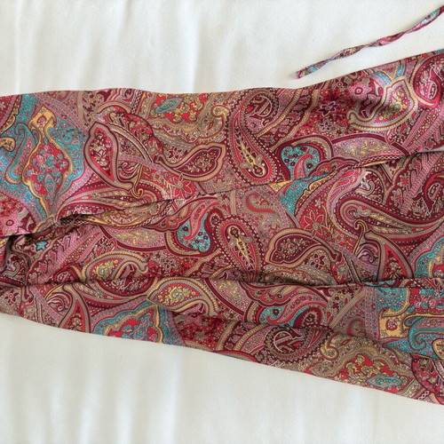 A-Style airy skirt with floral patterns, like new, adjustable tie