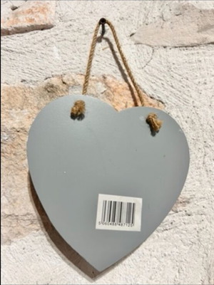 Wall Art “Friends tied together with heart strings” like new