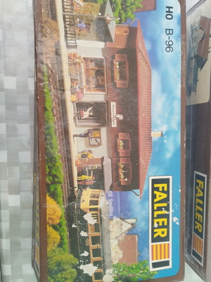 HO scale model train station buildings