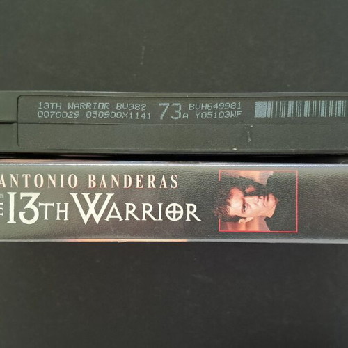 13th Warrior VHS like new, English audio, historical thriller