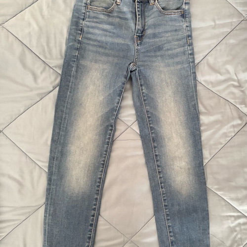 American Eagle jeans size 2 Regular like new, blue, skinny