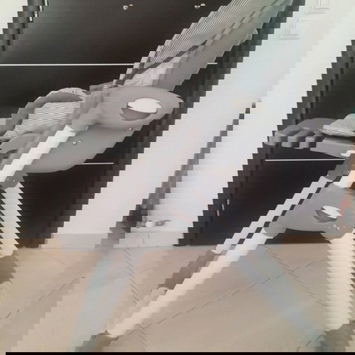 Καρεκλάκι φαγητού Joie με ρυθμιζόμενη πλάτη σαν καινούργιο