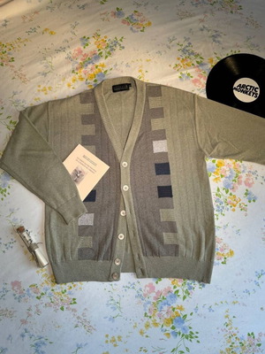 Dardago knitted cardigan like new, light olive/grey, size M