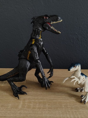 Jurassic World Δεινόσαυροι Φιγούρες μεταχειρισμένες, σετ 2 τεμαχίων