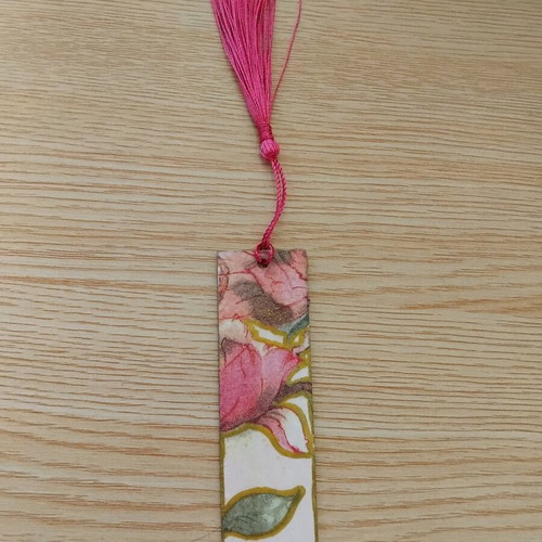 Handmade wooden bookmarks set of 2 with tassel