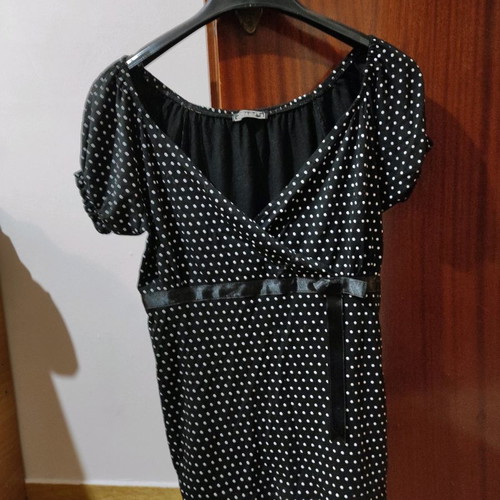 Polka dot short-sleeve blouse used, medium size, black