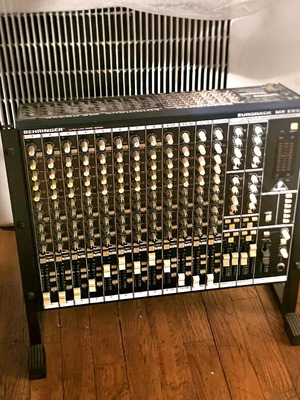 Behringer MX2642A 26-Channel Audio Mixer Console like new