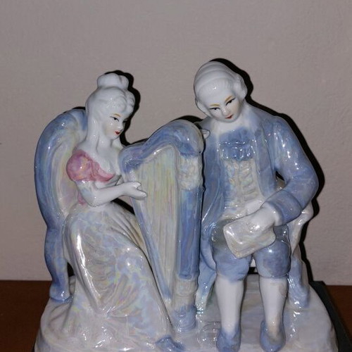 Porcelain decorative vintage like new